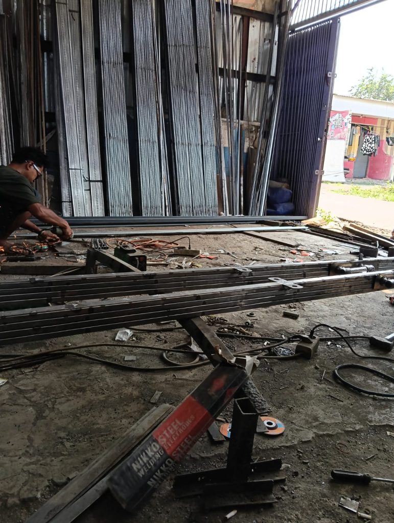 Bengkel Sinar Jaya Foldinggate | Spesialis Foldinggate Bogor| Spesialis Bengkel Las Bogor | 085217145289