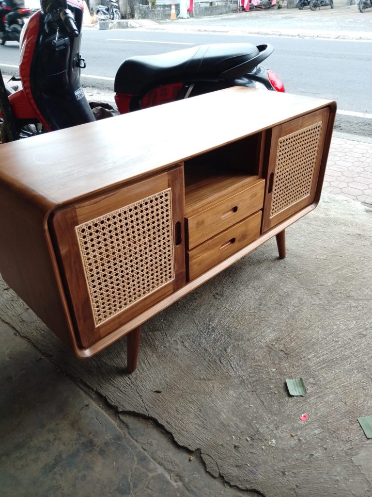 Monica Mebel Gianyar Denpasar Bali | Menerima Pesanan Kursi dan Pintu Gianyar Denpasar Bali | 081339414117