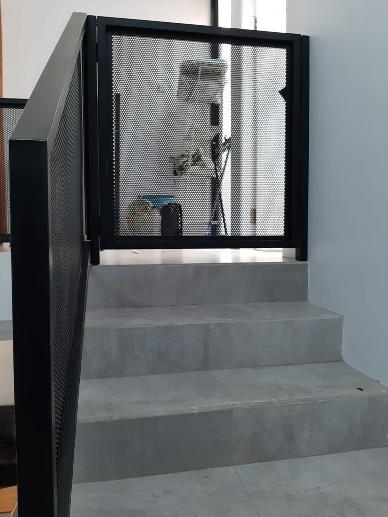 Syawal Alumunium Bekasi | Kusen Alumunium Bekasi | Kusen Alumunium Terdekat Bekasi | 08180154559 