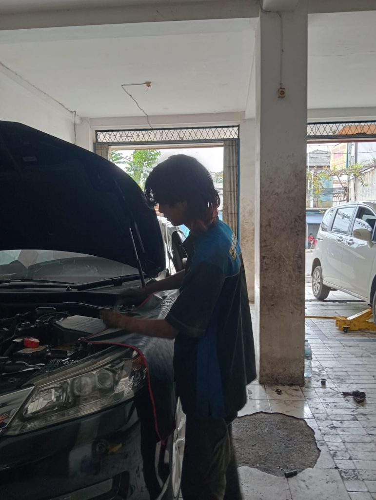 Bengkel Argo Motor | Spesialis Kaki Kaki Mobil Tangerang | Bengkel Kaki kaki Mobil Karawaci | Spesialis kaki kaki mobil karawaci | 081314214320