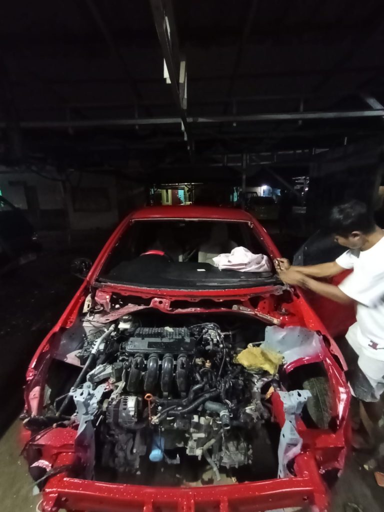 Wahyu Kaca Mobil Kaca Film Karawang | Pasang Kaca Mobil Karawang | Toko Kaca Film Mobil Karawang | 082229989451